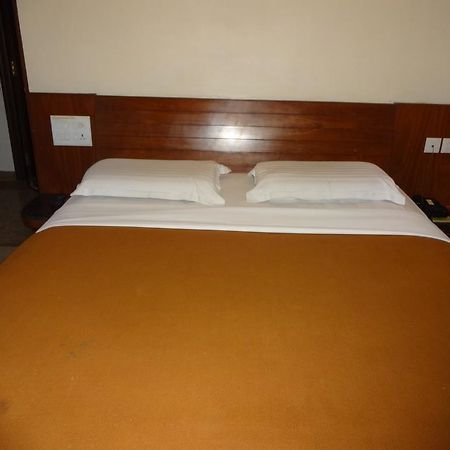 Hotel Sheetal Residency à Bangalore Extérieur photo