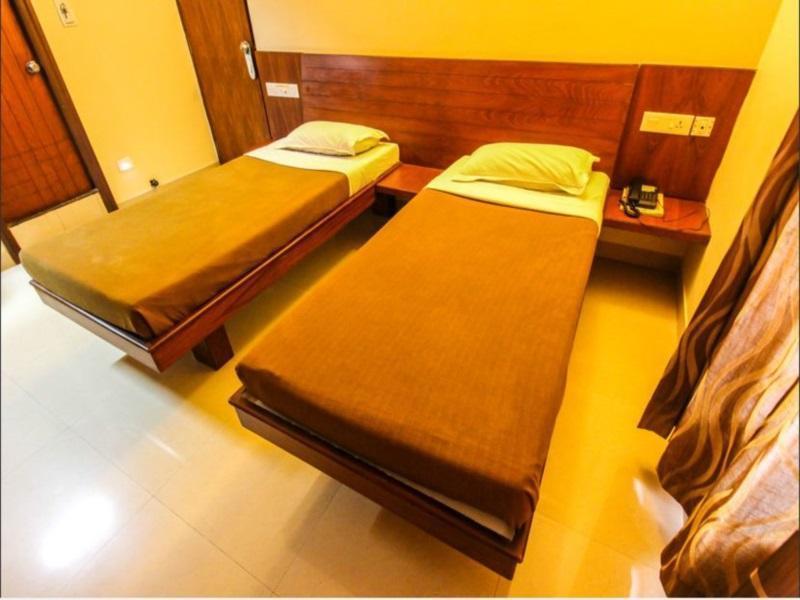 Hotel Sheetal Residency à Bangalore Extérieur photo