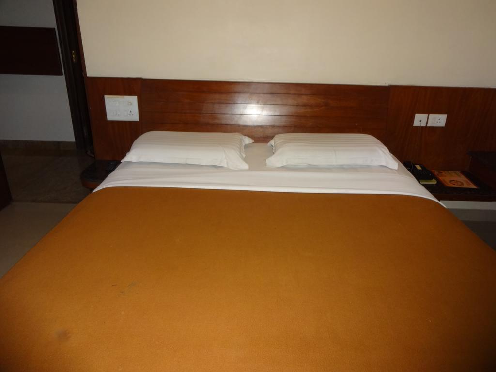 Hotel Sheetal Residency à Bangalore Extérieur photo