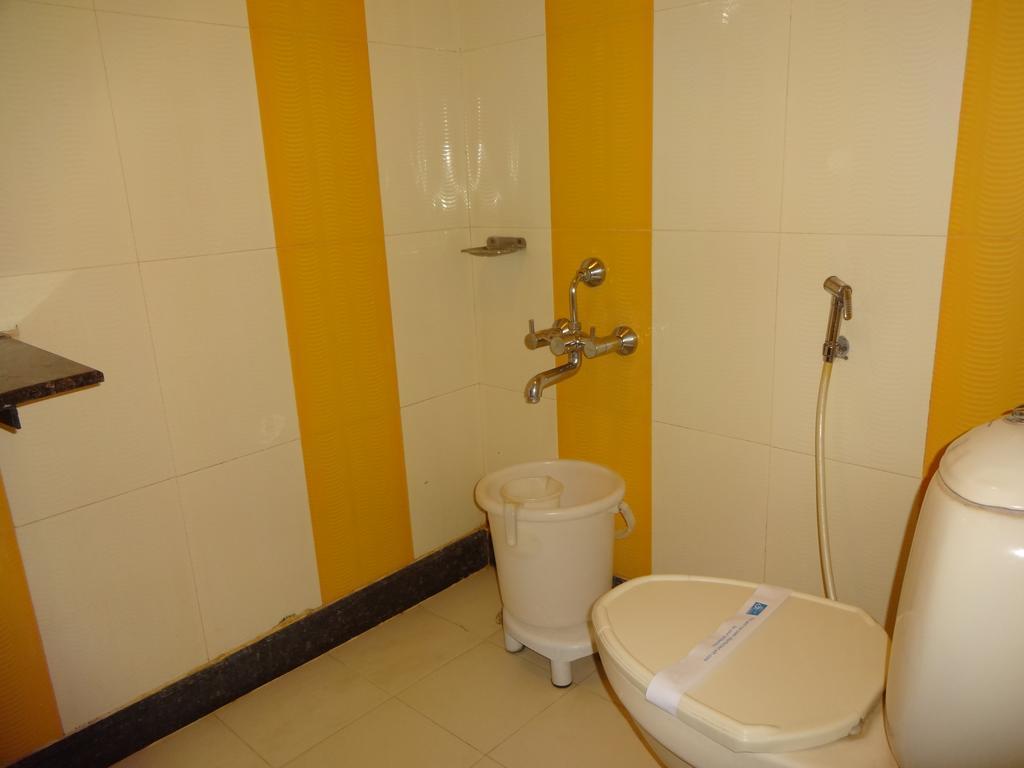 Hotel Sheetal Residency à Bangalore Extérieur photo