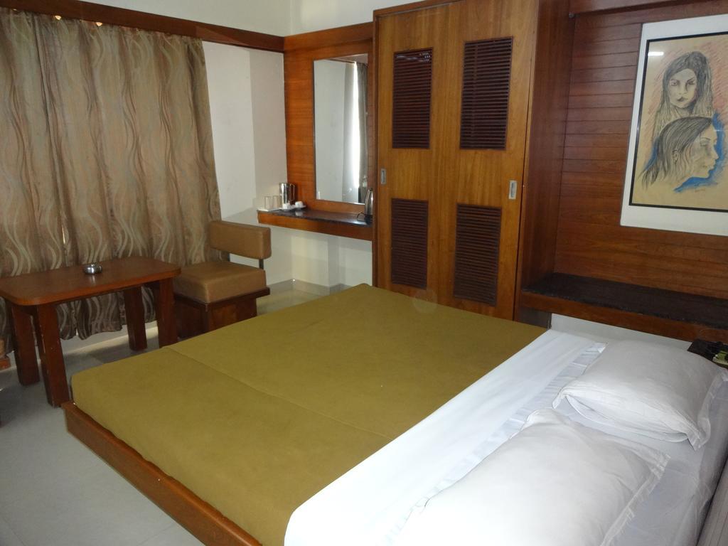 Hotel Sheetal Residency à Bangalore Extérieur photo