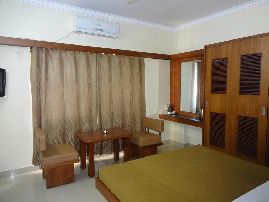Hotel Sheetal Residency à Bangalore Extérieur photo