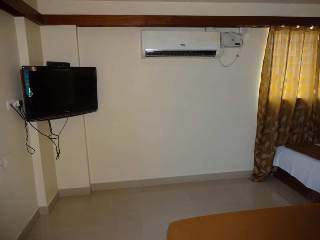Hotel Sheetal Residency à Bangalore Extérieur photo